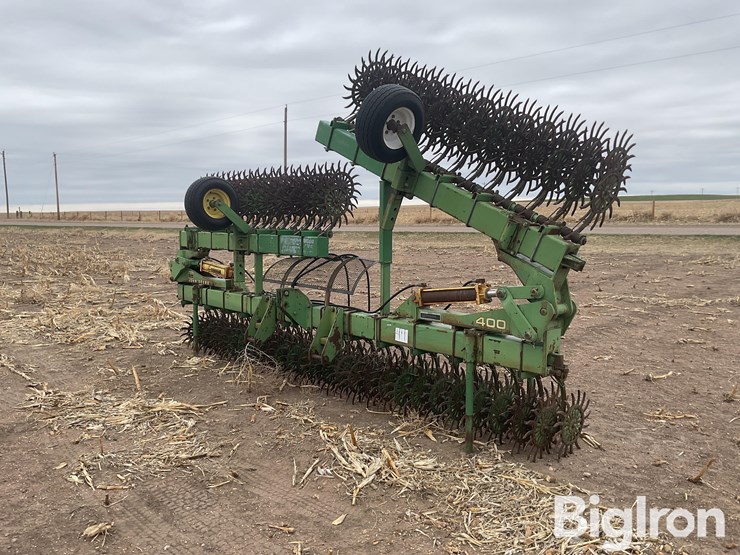 john-deere-400-image-1