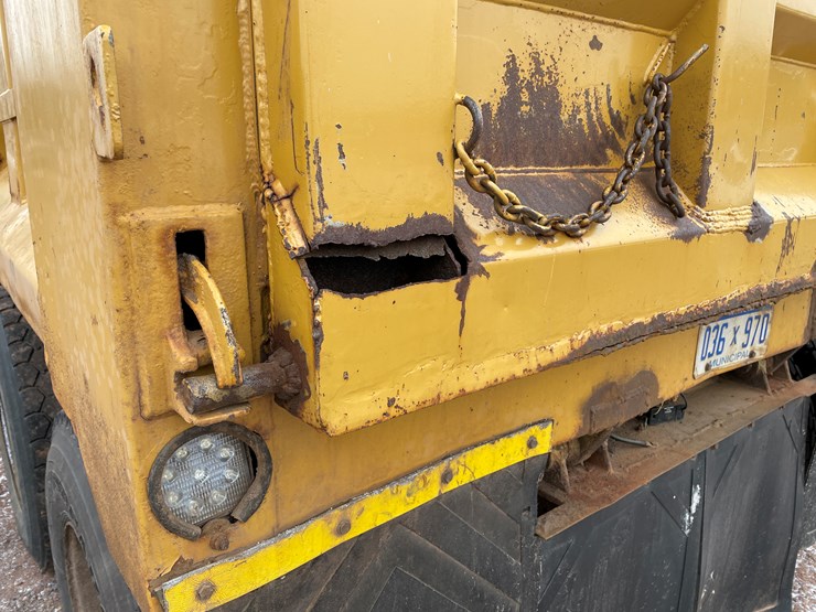 1991-international-4900-image-24