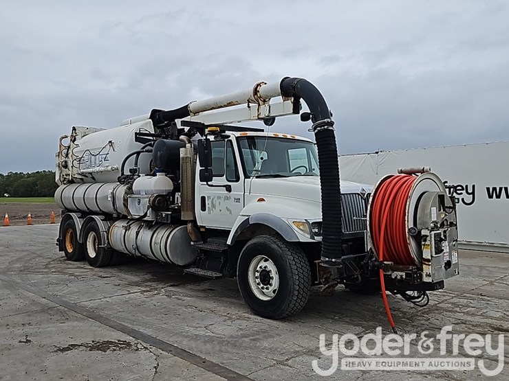 2004-international-7400-image-7