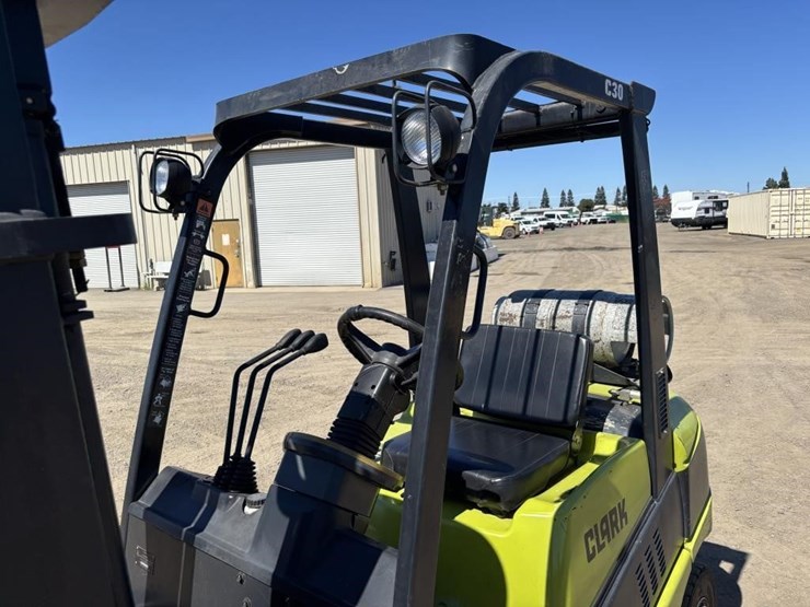 clark-c30l-image-16