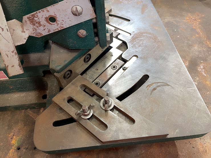 #2531-•-tennsmith-notcher-(columbia-heights,-mn)-image-11