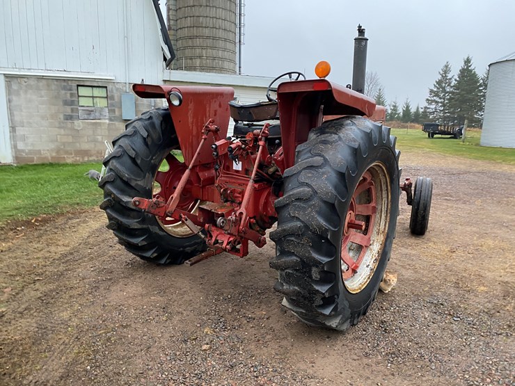 1976-international-686-image-7