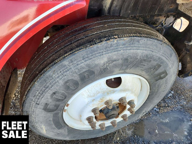 2006-international-durastar-4300-image-14