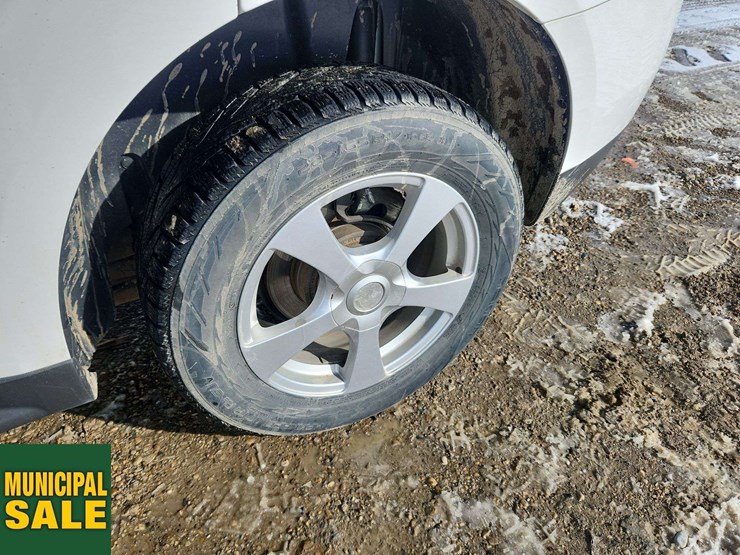 2015-chevrolet-equinox-lt-image-11