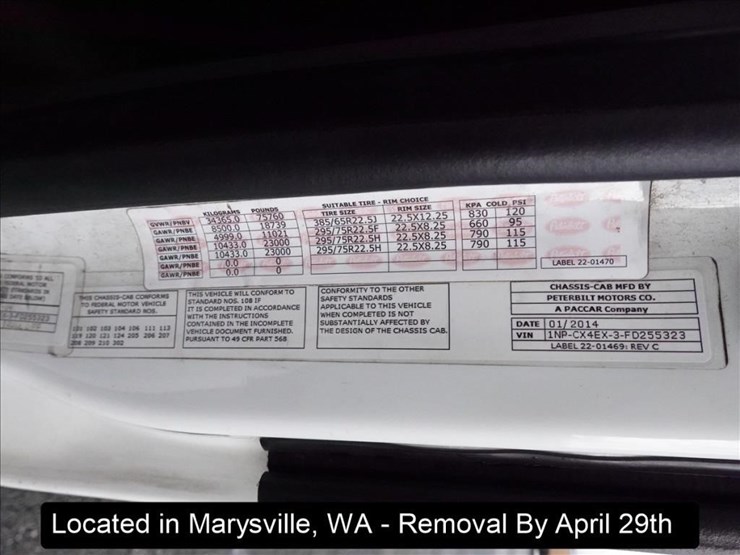 2015-peterbilt-567-image-26