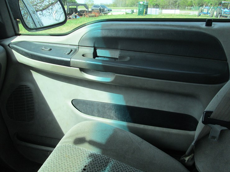 2001-ford-f250-image-31