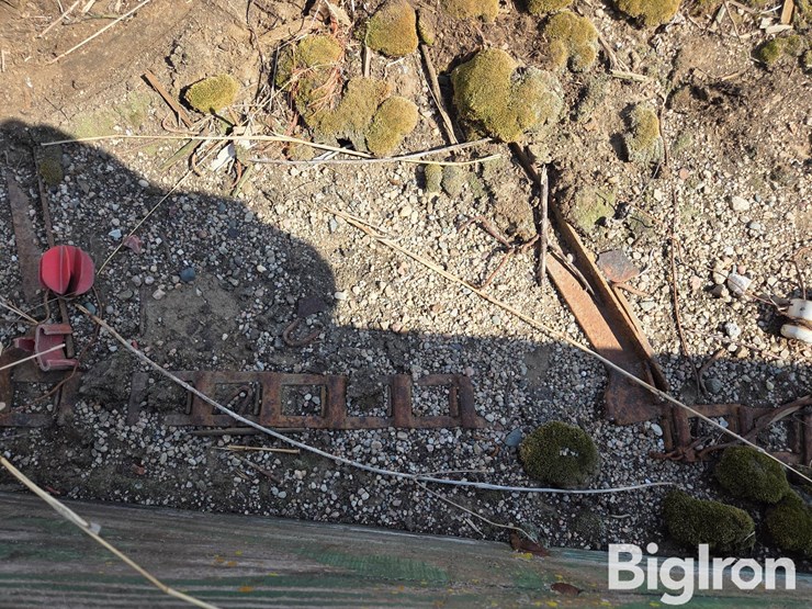 john-deere-manure-spreader-image-15