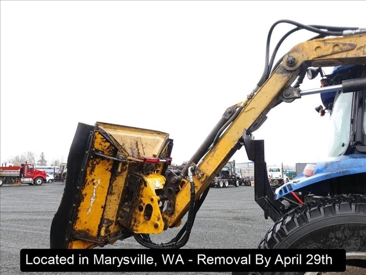 2012-new-holland-t6030-plus-image-2