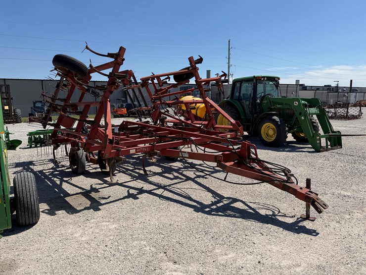 case-ih-4800-image-8