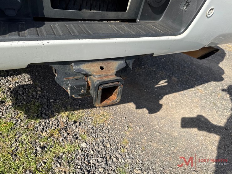 2018-chevrolet-silverado-2500-lt-image-7