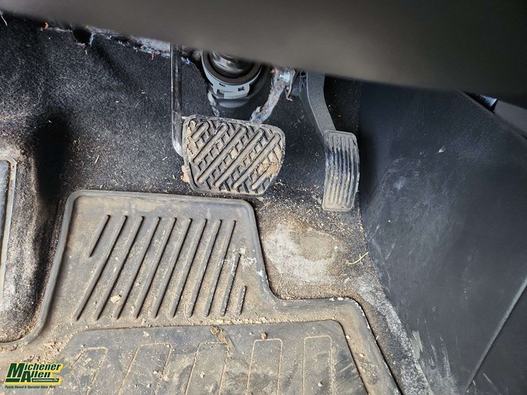 2020-nissan-pathfinder-image-24