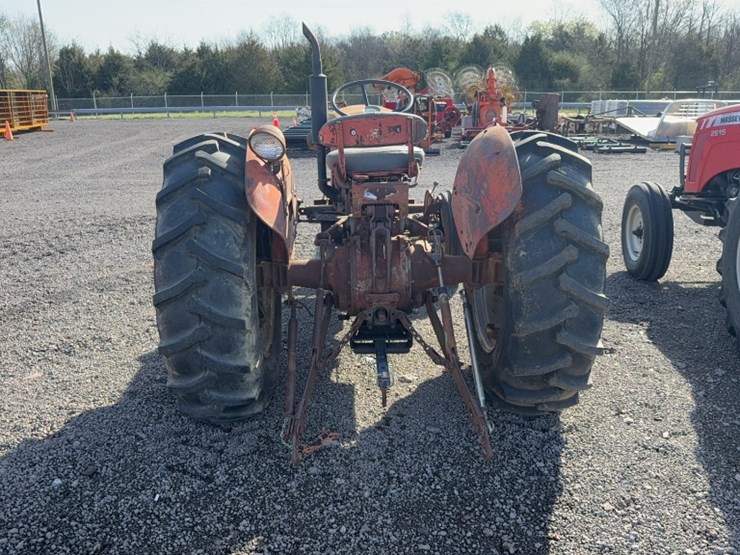 massey-ferguson-65-image-11