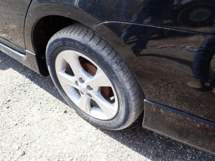 damaged-2013-toyota-corolla-sedan-2t1bu4ee1dc92192-image-21