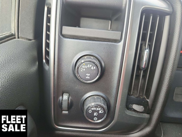 2018-chevrolet-silverado-1500-image-22