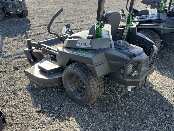 #4053-•-yakta-yxr-120-zero-turn-mower-image-11