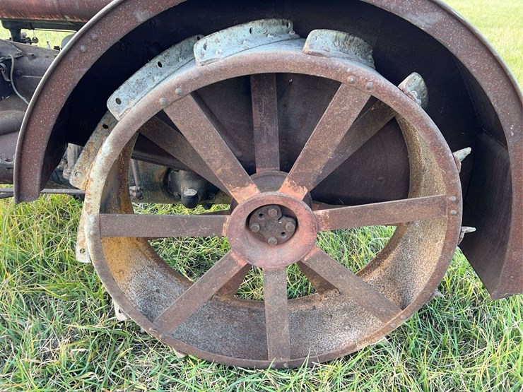1924-fordson-tractor-image-55