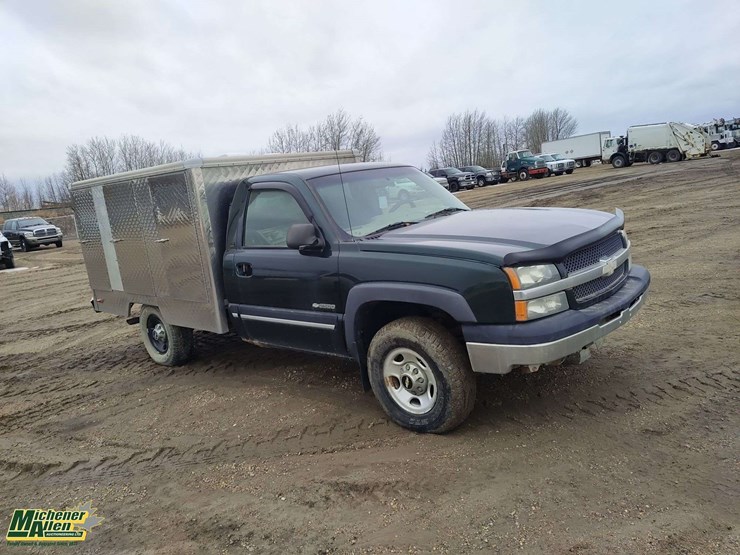 2003-chevrolet-silverado-2500-image-4
