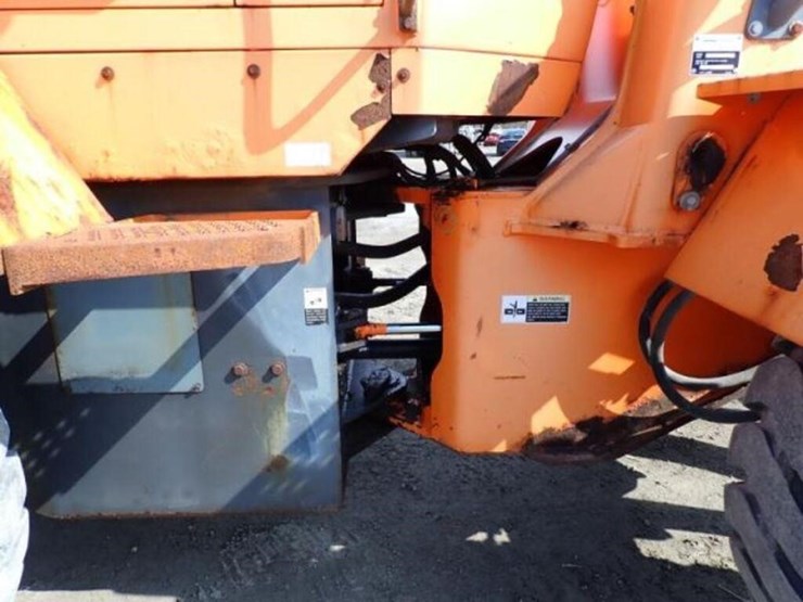 2010-doosan-dl250-image-44