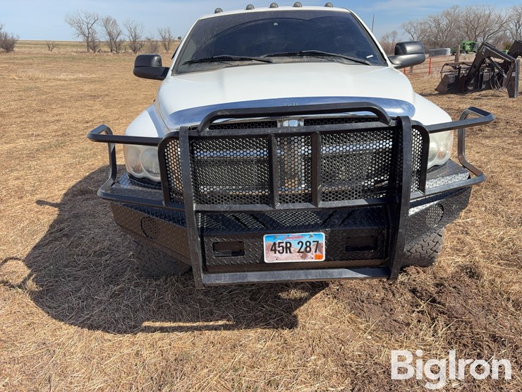 2004-dodge-ram-3500-image-10