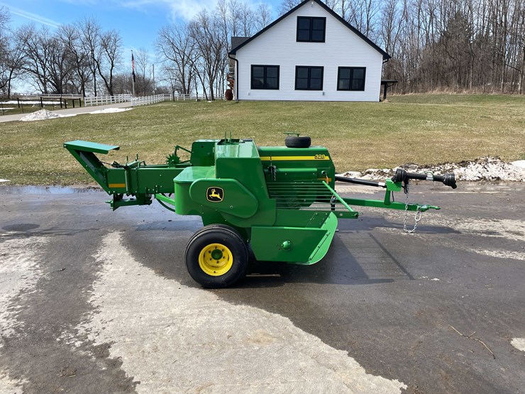 #144-•-john-deere-square-baler-(stoughton,-wi)-image-4