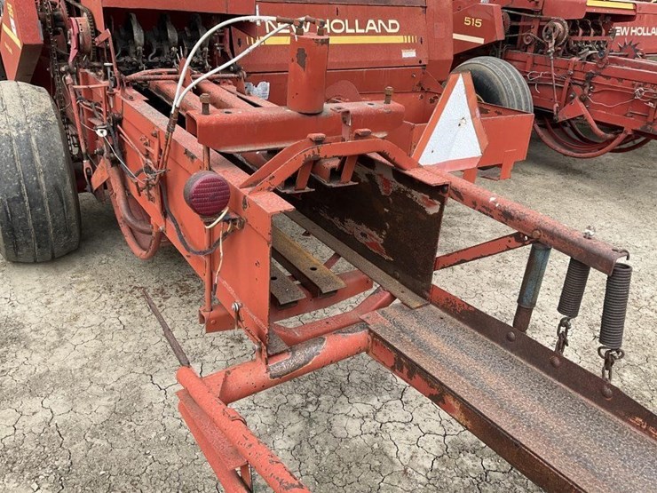 new-holland-515-image-17