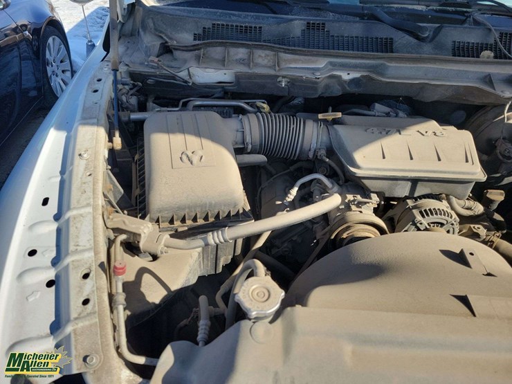 2013-dodge-1500-image-32