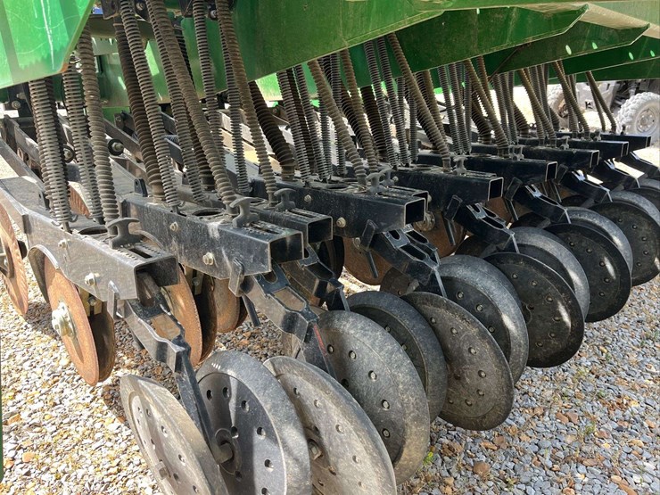 2010-great-plains-3p1006nt-image-13