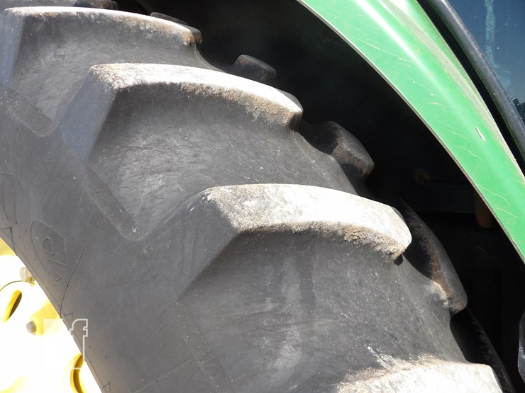 john-deere-8120-image-11