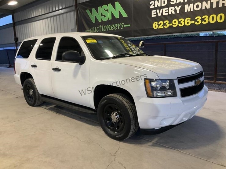 2014-chevrolet-tahoe-image-2