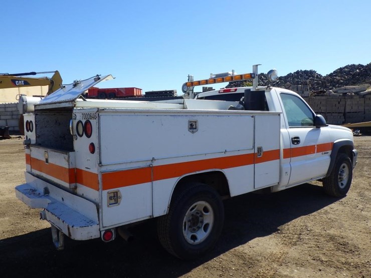 2003-chevrolet-2500hd-image-4