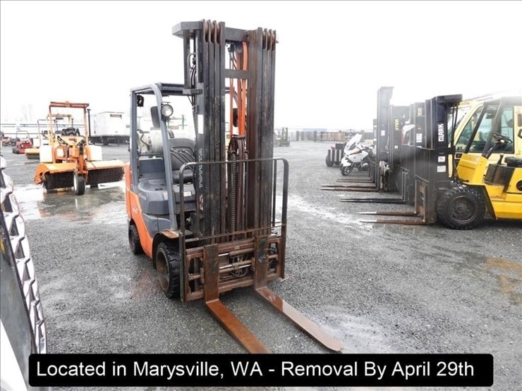 2013-toyota-8fgcu32-image-9