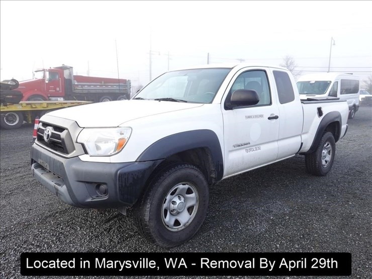 2014-toyota-tacoma-image-1