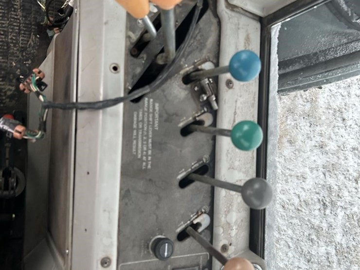 1993-ford-876-image-79