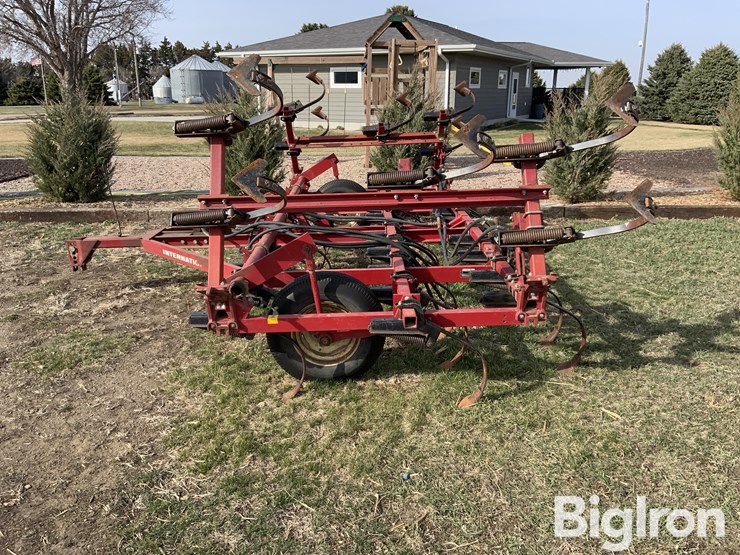 international-4500-image-8