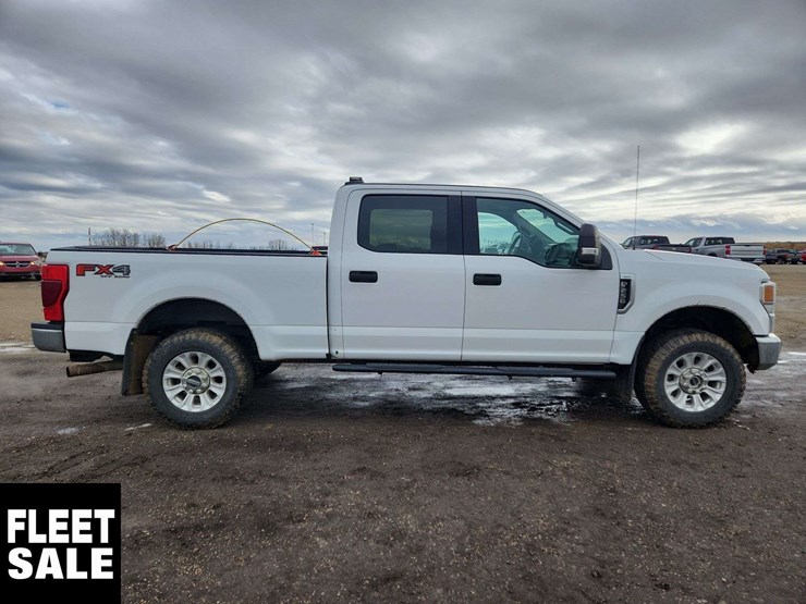 2021-ford-f250-image-8