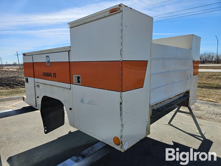 massey-ferguson-730-image-3