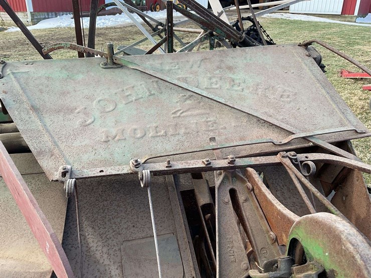 john-deere-8-image-29