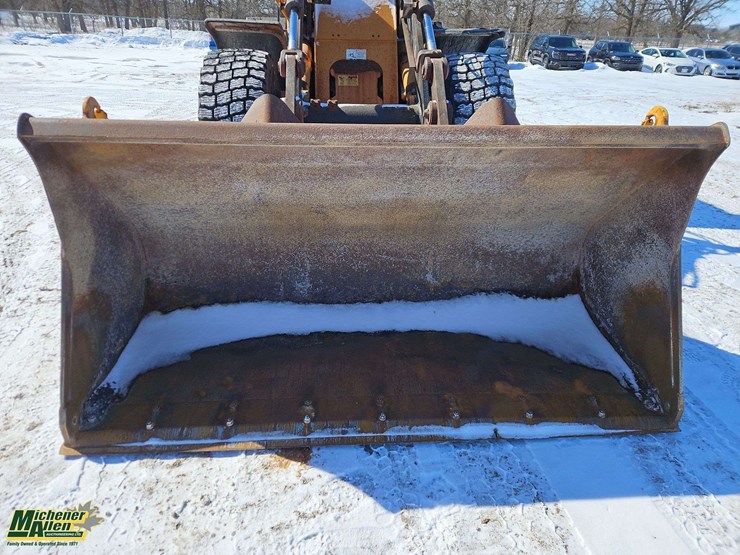 2003-case-621d-xt-image-11