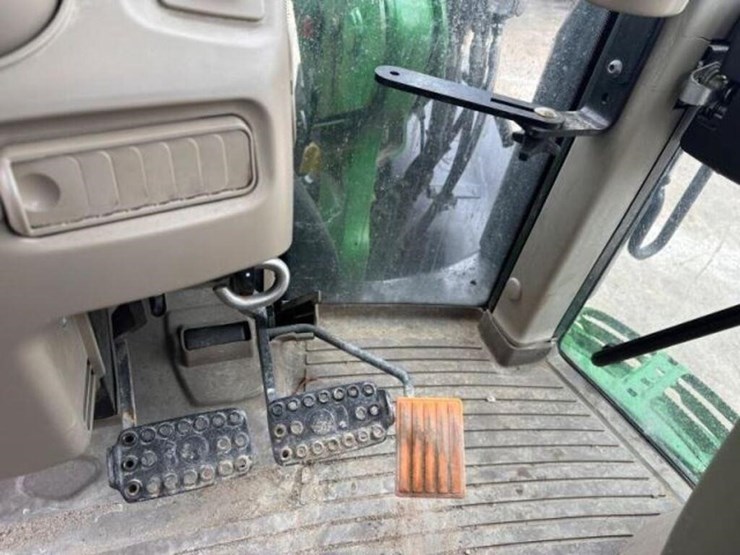 2020-john-deere-6130m-image-21