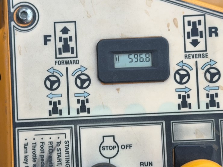 #4043-•-2009-cub-cadet-tank-zero-turn-mower-image-14