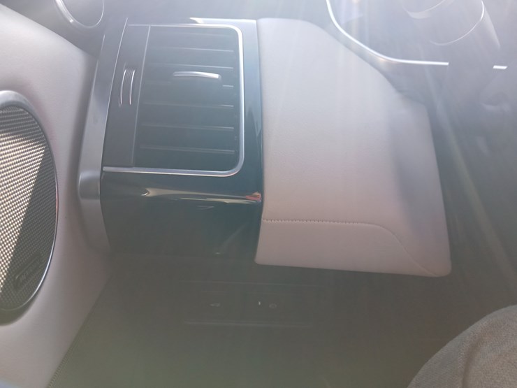 2016-land-rover-range-rover-image-53