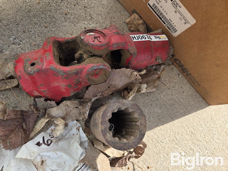 case-ih-antique-tractor-parts-image-13