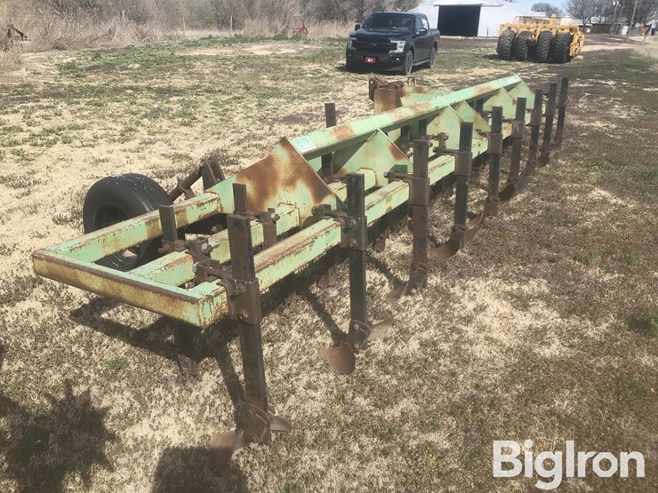 bigham-brothers-s-389-7-row-3-bar-cultivator-image-7