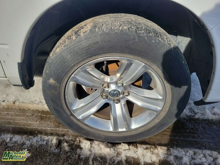 2013-dodge-1500-image-10