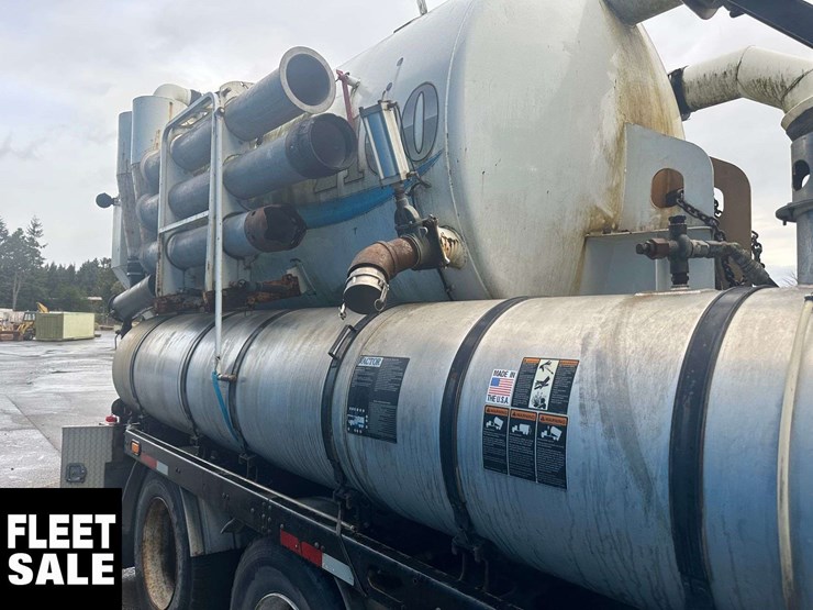 2011-international-workstar-7500-image-16