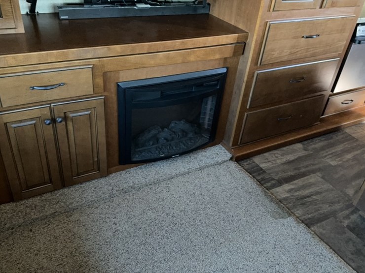 #3003-•-2014-big-horn-39'-5th-wheel-camper-image-26