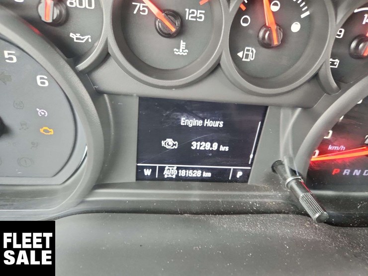 2023-chevrolet-silverado-1500-image-27