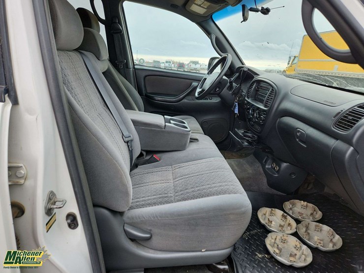 2005-toyota-tundra-image-18