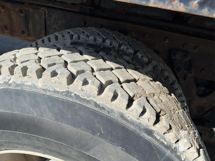 2005-kenworth-t800-image-36