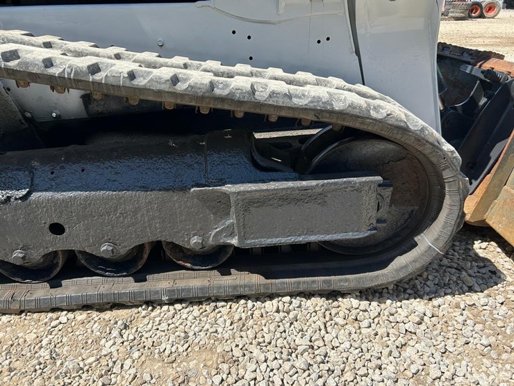 2018-bobcat-t590-image-14